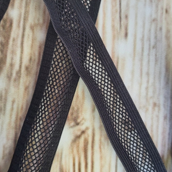 Fabletics athelic top - Picture 2 of 4